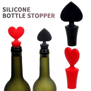 Bouchons de bouteille de <span class=keywords><strong>vin</strong></span> en Silicone, logo personnalisé, créatif poker, bouteille de <span class=keywords><strong>vin</strong></span> sans fuite, conservation de la fraîcheur, scellant, bouchons de fermeture de Champagne - Product Image 2