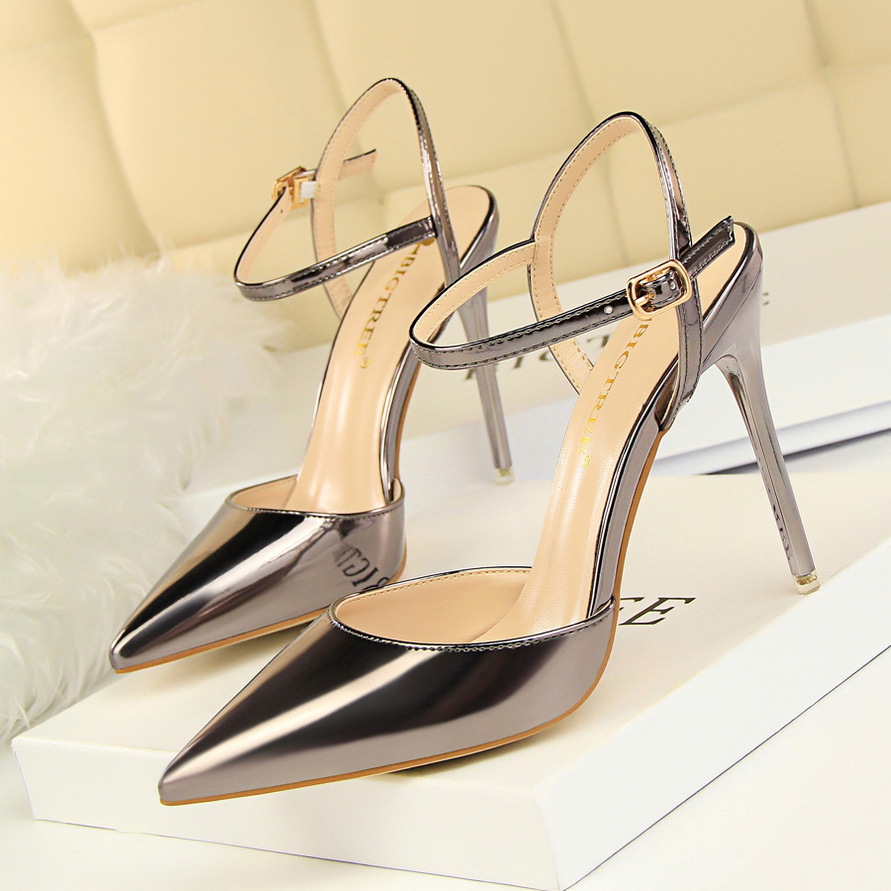 De couleur bronze