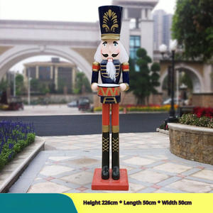 Подгонянная Высококачественная статуя щелкунчика-солдата из смолы, большая скульптура щелкунчика из стекловолокна в натуральную величину, рождественские Щелкунчики - Product Image 3