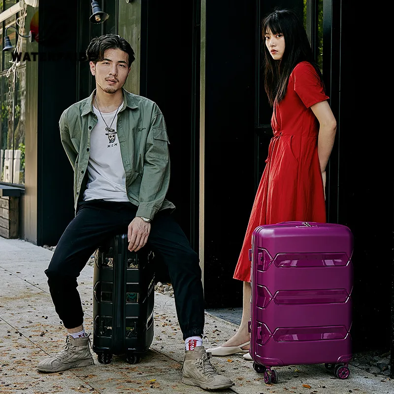 Özel yüksek kaliteli bagaj çantası tekerlekli çanta PP seyahat bagaj yatılı durumda