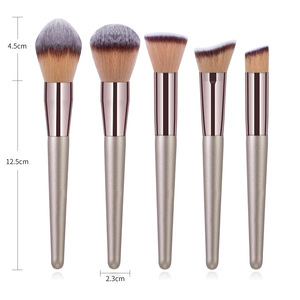 Ensemble de pinceaux de maquillage synthétiques Pinceaux de maquillage personnalisés Or <span class=keywords><strong>rose</strong></span> Champagne Premium ABS 10 <span class=keywords><strong>Pc</strong></span> Ombre à paupières professionnelle - Product Image 3