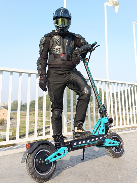 The electric scooter is extremely popular overseas and offers attractive prices.