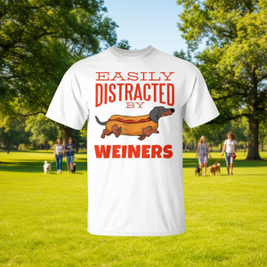 Camiseta con estampado de hot dog de Weiners Dachshund que te distrae fácilmente - Product Image 2