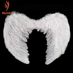 <span class=keywords><strong>Ali</strong></span> d'<span class=keywords><strong>Angelo</strong></span> in Piume Grandi Bianche, Nere e <span class=keywords><strong>Rosse</strong></span> per Decorazioni di Halloween e Feste - Product Image 6