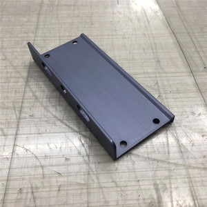 Profilé en aluminium <span class=keywords><strong>de</strong></span> poinçonnage <span class=keywords><strong>de</strong></span> conception raisonnable <span class=keywords><strong>de</strong></span> louange chaude <span class=keywords><strong>de</strong></span> victoire - Product Image 6