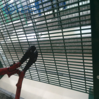 Cerca Anti-Escalada Galvanizada en Caliente 358, Cerca de Seguridad con Alambre de Púas para Aeropuertos y Prisiones