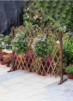 Nouveau design de clôture en treillis extensible en usine OEM ODM Clôture de jardin en carton étanche à fleurs en bois