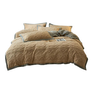 Manta de franela cálida de una sola pieza Tarfel de leche espesada de invierno, manta multifuncional de lana de cordero - Product Image 5