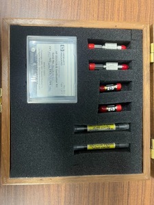 Kit de verificación Keysight 85057B, 2.4 mm, 10 MHz a 50 GHz, atenuadores de 2.4 mm, 20 dB y 40 dB - Product Image 4