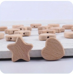 <span class=keywords><strong>Perles</strong></span> en <span class=keywords><strong>bois</strong></span> de hêtre en forme de cœur et d'étoile à cinq branches, clips de sucette, bâtonnets de dentition, accessoires DIY, <span class=keywords><strong>perles</strong></span> à trou rond - Vente en gros usine - Product Image 6