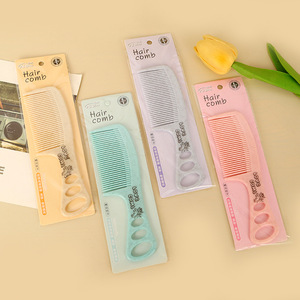 หวีผม 15 ซม. สีพื้น ทนทาน ใช้ได้ทุกวันและเป็นของขวัญ - Product Image 1