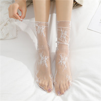 Chaussettes ultra fines en dentelle transparente pour femmes, respirantes, ajourées, noires et blanches, pour l'été