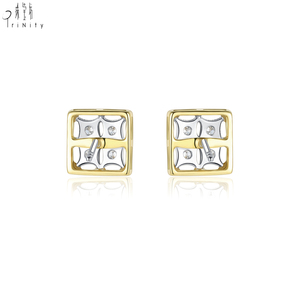 Boucles d'oreilles clous en or jaune et blanc 18 carats avec diamants, design géométrique vintage tendance, taille petite, pour femme, les plus populaires pour le quotidien - Product Image 3