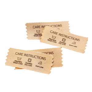 Étiquettes tissées personnalisées en polyester auto-adhésives à pliage central pour sacs de vêtements, avec découpe laser, pour marquage à chaud, vente en gros - Product Image 1