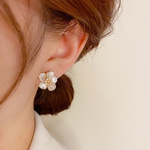 Haute qualité luxueux cuivre boucles d'oreilles élégant Zircon fleur conception élégant bijoux à la mode pour les femmes cadeau personnalisable - Product Image 2