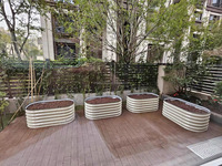 Lit de jardin en métal surélevé avec poteaux en treillis arqués pour usage domestique extérieur