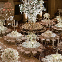 Ensemble de chaises et de tables empilables modernes en acier inoxydable blanc et or pour banquets de mariage royaux, hôtels et événements commerciaux