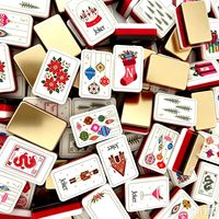 Coffret Cadeau de Mahjong Américain pour Noël et les Fêtes d'Hiver, avec Tuiles de Mahjong Ornées, Motif Sapin et Imprimé Chaussette, Idéal pour Cadeau et Fête
