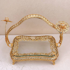 Plateau à fruits secs de calligraphie islamique pour la décoration du Ramadan, base en fer plaqué or avec des plaques en verre d'art arabe - Product Image 2