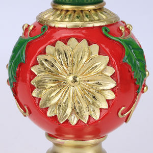 Đèn cầy trang trí Giáng sinh Redeco Elegant bằng nhựa resin, màu đỏ xanh vàng, phát sáng, làm quà tặng trang trí ngày lễ - Product Image 3