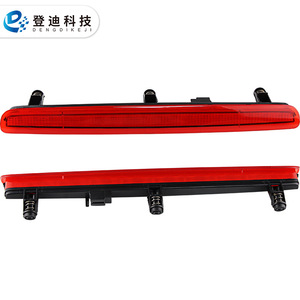 Luz de Freno Trasera Elevada LED Roja y Negra Dendi para Volkswagen Multivan T5 T6 Caravelle 7E0945097A - Product Image 1