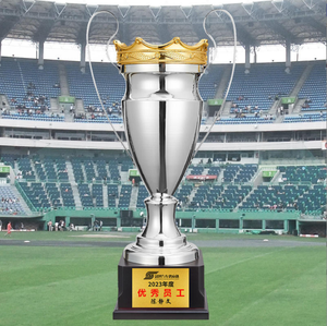 <span class=keywords><strong>Trophées</strong></span> sportifs en métal doré personnalisés par le fabricant pour le football, le basketball et autres sports - Product Image 2