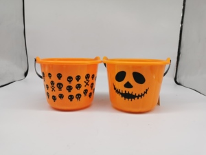 Sweet plastic Cheap <span class=keywords><strong>Trick</strong></span> <span class=keywords><strong>or</strong></span> <span class=keywords><strong>treat</strong></span> Halloween party Favor plastic bucket - Product Image 6