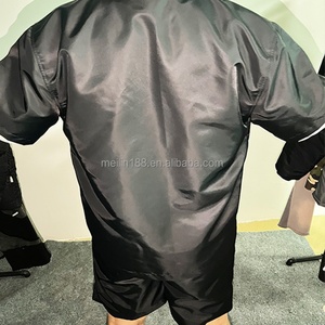 Ensemble deux pièces personnalisé pour homme : chemise boutonnée en nylon et short en nylon – Tenue d'été coupe-vent, ensemble short et veste de survêtement - Product Image 4