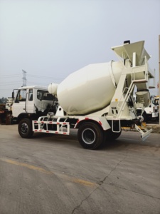 รถบรรทุกดิน Sinotruck Howo 8*4จากประเทศจีน - Product Image 2