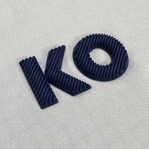 Lettres personnalisées de marque à effet surélevé avec logo en silicone souple pour vêtements Étiquettes de transfert de chaleur pour t-shirt - Product Image 5