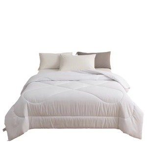 Piumino per Hotel, Ospedali e Strutture Specializzate, Bianco, Ispessito, per Tutte le Stagioni, in Fibra Spazzolata, Origine Cina - Product Image 1