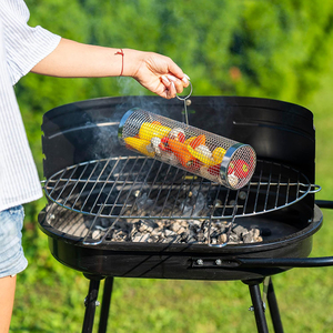 Ensemble d'accessoires Big Green Egg comprenant une fourchette, un crochet et une brosse à huile, paniers de cuisson roulants en acier inoxydable pour barbecue extérieur - Product Image 3