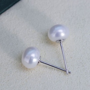 2024 nouveau S925 goujon argent perle d'eau douce boucle d'oreille femmes mode <span class=keywords><strong>moins</strong></span> <span class=keywords><strong>cher</strong></span> rond perle boucle d'oreille bijoux fille en gros - Product Image 3