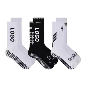 <span class=keywords><strong>Chausson</strong></span> Grip Athletic Enfants Chaussettes de sport rembourrées antidérapantes pour enfants Jeunes Bébés Garçons Filles Chaussettes personnalisées pour enfants - Product Image 6