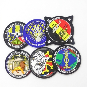 Patch in PVC tattico personalizzato con logo, da cucire, in gomma 3D, distintivi in silicone con velcro per abbigliamento - Product Image 2