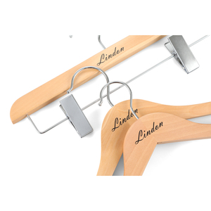 Cintre en bois personnalisé de <span class=keywords><strong>luxe</strong></span> pour boutique et magasin de vêtements de sport - Product Image 6