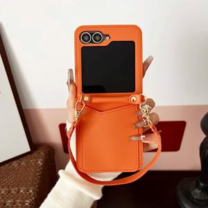 Funda de Cuero con Ranuras para Tarjetas para <span class=keywords><strong>Samsung</strong></span> <span class=keywords><strong>Z</strong></span> <span class=keywords><strong>Flip</strong></span> 6, Funda con Correa para <span class=keywords><strong>Samsung</strong></span> Galaxy <span class=keywords><strong>Z</strong></span> <span class=keywords><strong>Flip</strong></span> 6 5 - Product Image 4