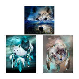 Full diamond painting 5d diamond dot painting of a diamond painting wolf - Product Image 2