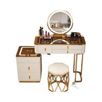 Meubles de chambre à coucher en gros, coiffeuse de luxe avec plateau en verre, table de maquillage avec chargeur sans fil, armoire intelligente pour villa.