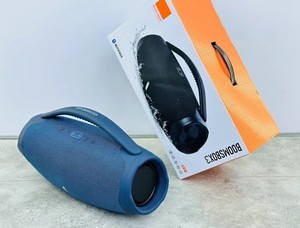 Altavoz Estéreo Inalámbrico Portátil BOOMSBOX3 con Luces LED RGB, Resistente al Agua, con Batería y Asa de Transporte para Fiestas y Uso Doméstico - Product Image 2