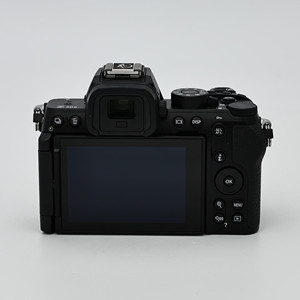 กล้องมือสองสภาพดี Nikon Z50 II 4K UHD 20.9MP APS-C Mirrorless - Product Image 2