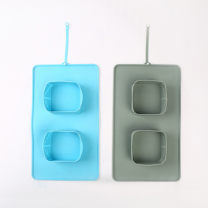 Bol pliable pour animaux de compagnie en silicone portable, pour l'eau et la nourriture, taille standard, design moderne - Product Image 1