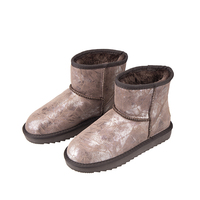 Bottes demi-bottes imperméables à plateforme Bottes de neige à boutons en fourrure Chaussures chaudes pour femmes