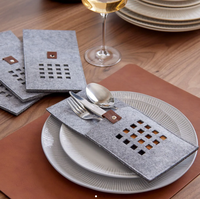 Lot de pochettes porte-couverts de Noël en feutre écologique découpées au laser, motif décoratif pour table de fêtes