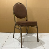 Chaises et tables de réception d'hôtel empilables, portables, économiques et bon marché en métal pour événements et banquets de mariage en gros