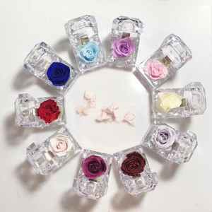 Fournisseur de roses éternelles, fleurs préservées, bague de fiançailles dans une boîte en acrylique Roja pour petite amie, arrangements floraux de mariage, roses - Product Image 3