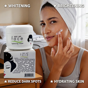 Crème éclaircissante pour le visage à l'acide kojique et au <span class=keywords><strong>collagène</strong></span> OEM, réduit les taches brunes, hydrate, donne un éclat radieux - Product Image 3