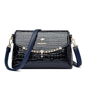 Bolso de mujer Nuevo bolso de hombro cruzado Patrón de cocodrilo de moda Bolso cuadrado pequeño - Product Image 3