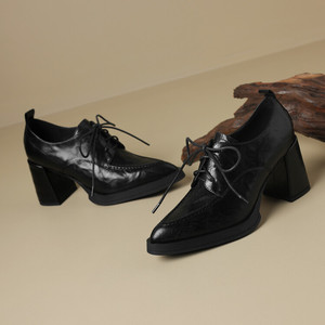 Zapatos de Moda Hechos a Mano de Cuero Genuino Impermeables para Mujer, con Punta Puntiaguda, Tacón Grueso, Cierre de Cordones Delantero, Antideslizantes y Duraderos - Product Image 1