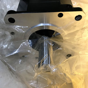 Motor Servo AC FANUC A06B-0247-B100, Piezas para PLC - Product Image 5